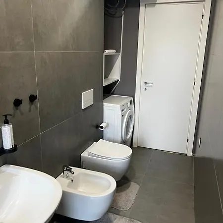 Luxe Haven New Bazzar 5 Апартаменты *